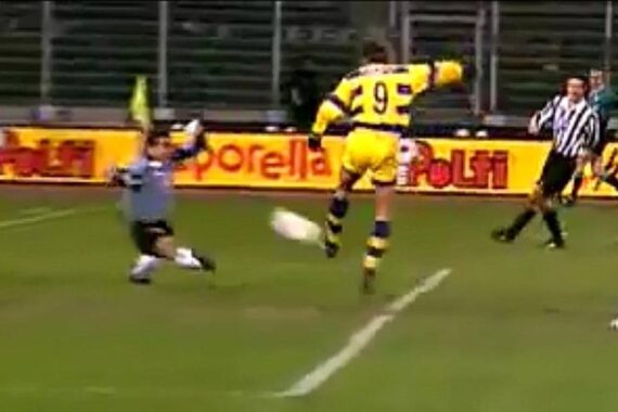 #136 – Juventus-Parma: il tacco magico di Hernan Crespo